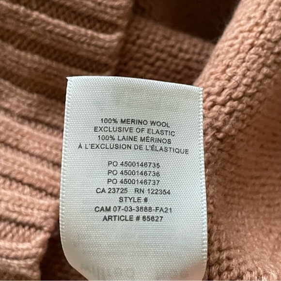 Aritzia Wilfred Free Harper/Heinen Sweater in Buenos Aires - Picture 8 of 11